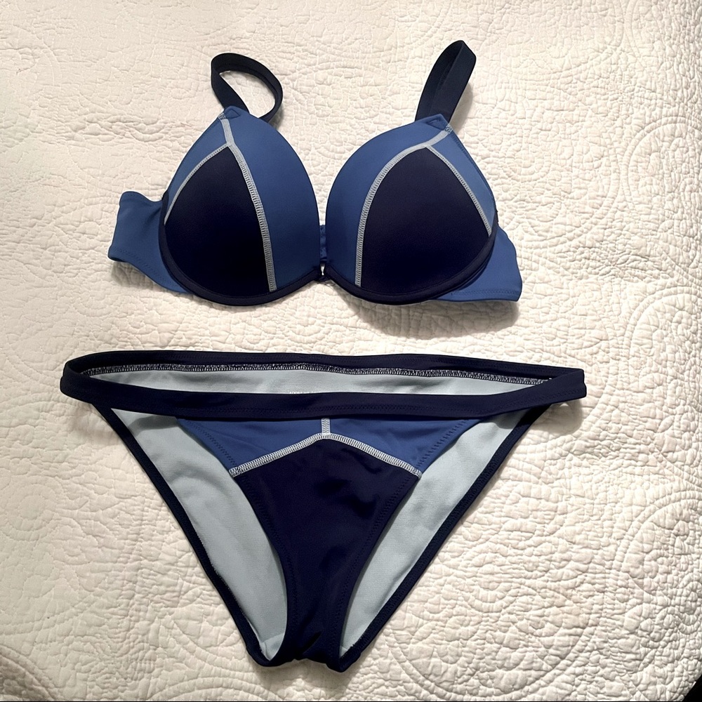 Adore me bikini size S